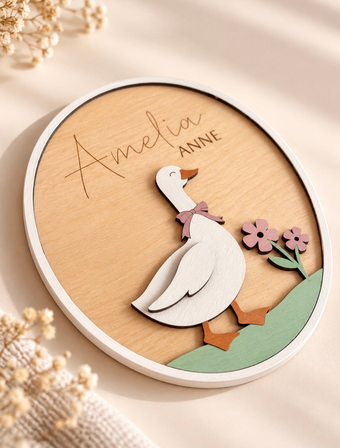 Gepersonaliseerd houten geboortebordje met gansje - Woodland