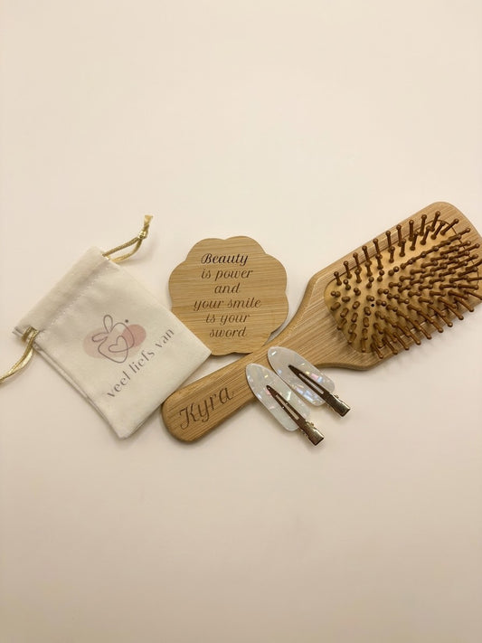 Gepersonaliseerde Houten Haarverzorgingsset – Met Naam & Inspirerende Quote