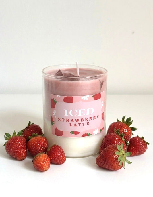 Iced Strawberry Latte Kaars